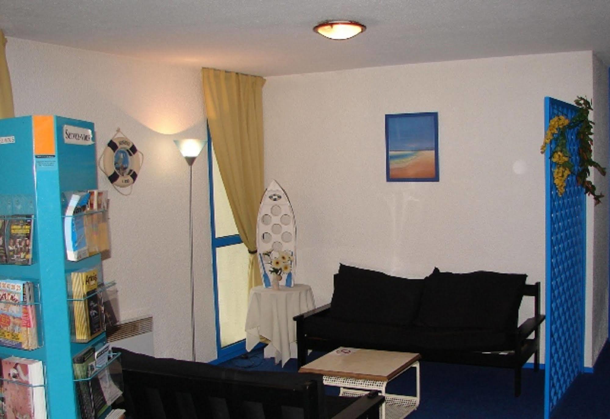 Hotel Du Stade Ex Kyriad Direct Lille Est Stade Pierre Mauroy Villeneuve-d'Ascq Esterno foto
