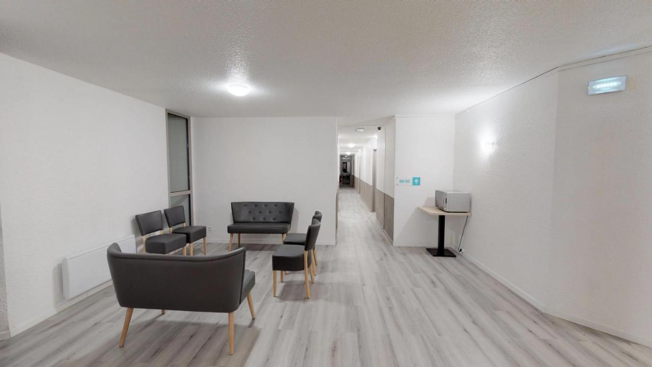 Hotel Du Stade Ex Kyriad Direct Lille Est Stade Pierre Mauroy Villeneuve-d'Ascq Esterno foto