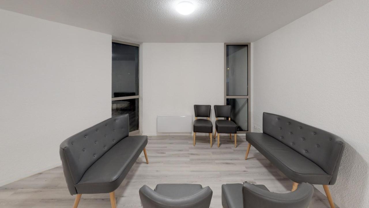 Hotel Du Stade Ex Kyriad Direct Lille Est Stade Pierre Mauroy Villeneuve-d'Ascq Esterno foto